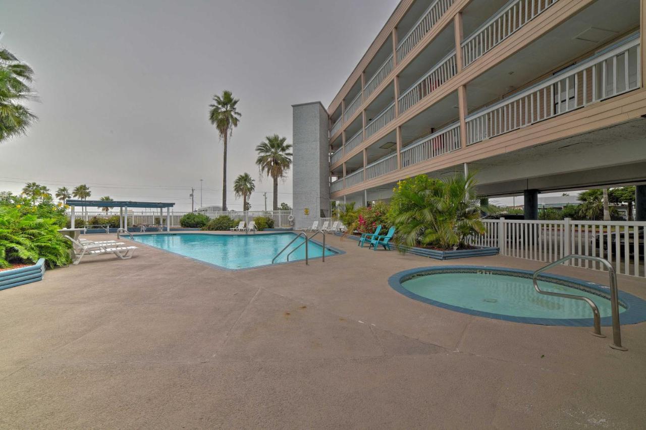 Updated Front Beach Condo With Resort Amenities! Corpus Christi Eksteriør bilde