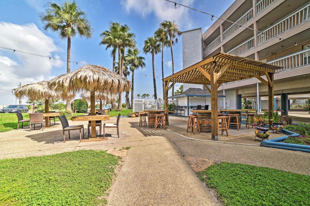 Updated Front Beach Condo With Resort Amenities! Corpus Christi Eksteriør bilde